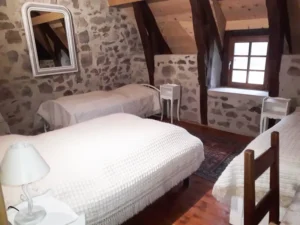 gite la pausetie auvergne chambre1