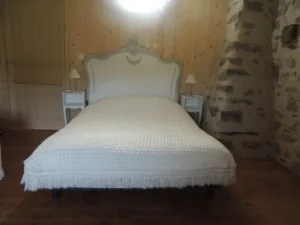 photo gite la pausetie auvergne lastioulles chambre 4p