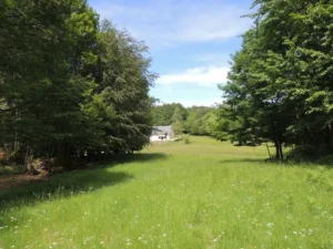 photo gite la pausetie auvergne lastioulles vues exterieures 10