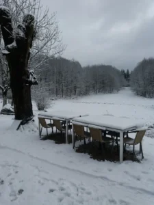 photo gite la pausetie auvergne lastioulles vues exterieures 11