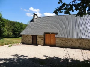 photo gite la pausetie auvergne lastioulles vues exterieures 9