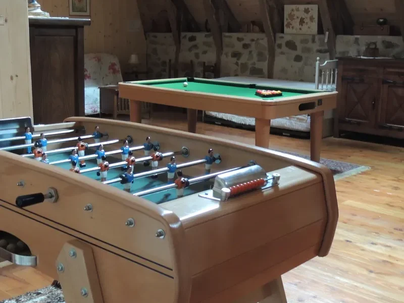 photo gite la pausetie auvergne lastioulles baby foot billard